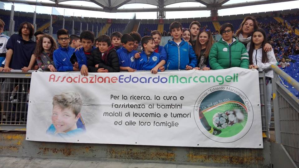 amiciallostadio.jpg amiciallostadio.jpg