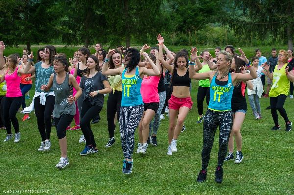 zumba4.jpg zumba4.jpg